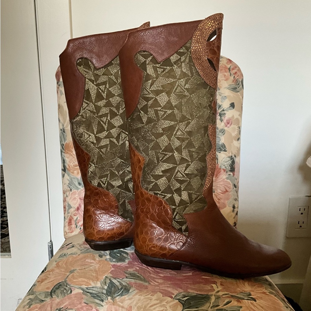 Brown and Green Leather Boots - Picture 4 of 6
